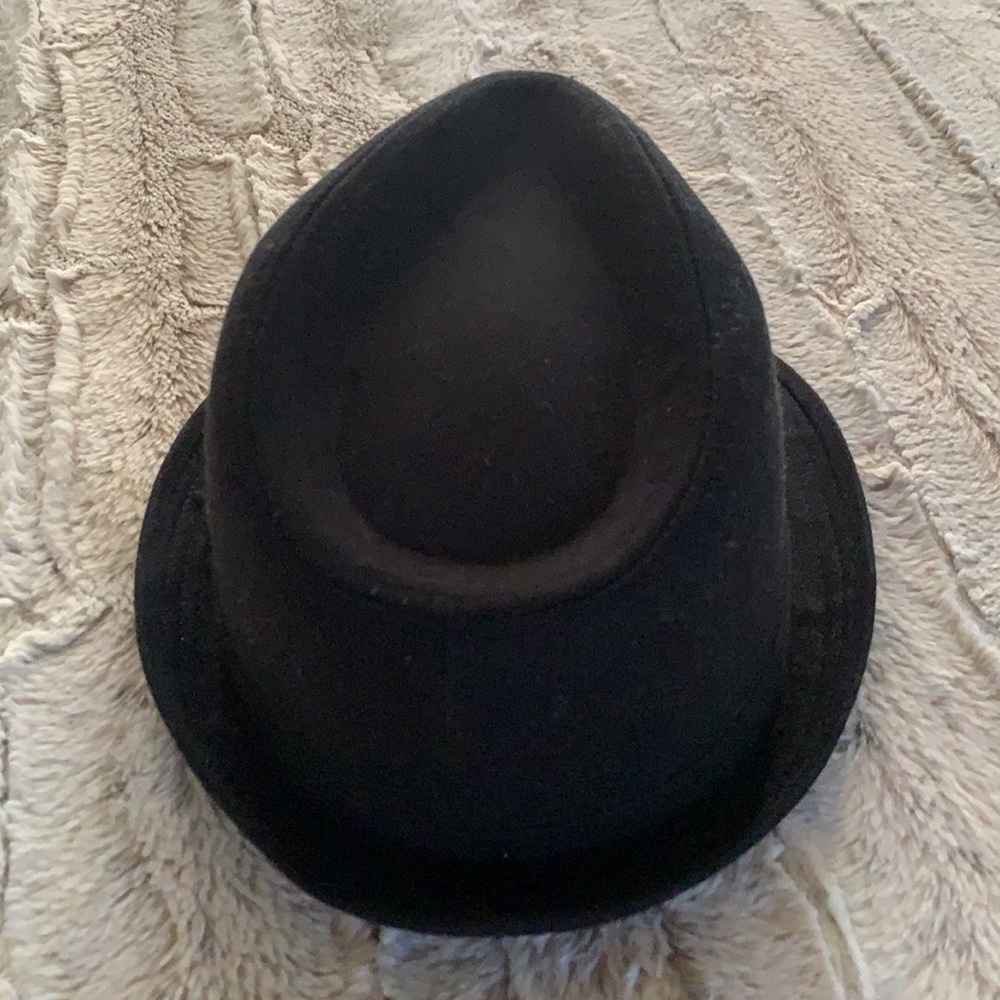 Hat - Picture 2 of 3